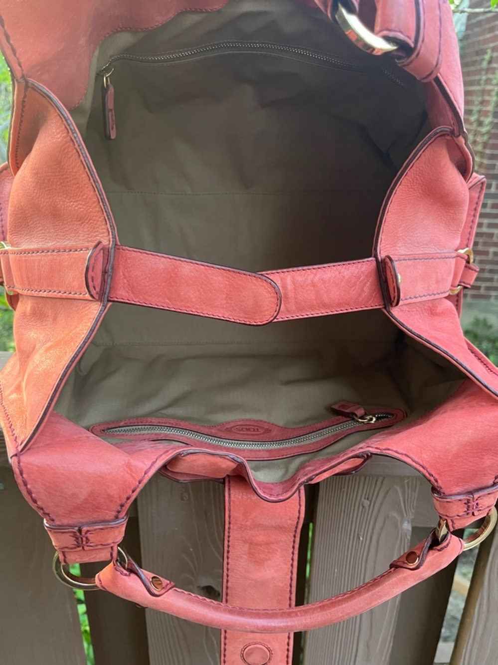 Tod's  nubuck Leather Shoulder Bag with Gold Hardware - Picture 15 of 16